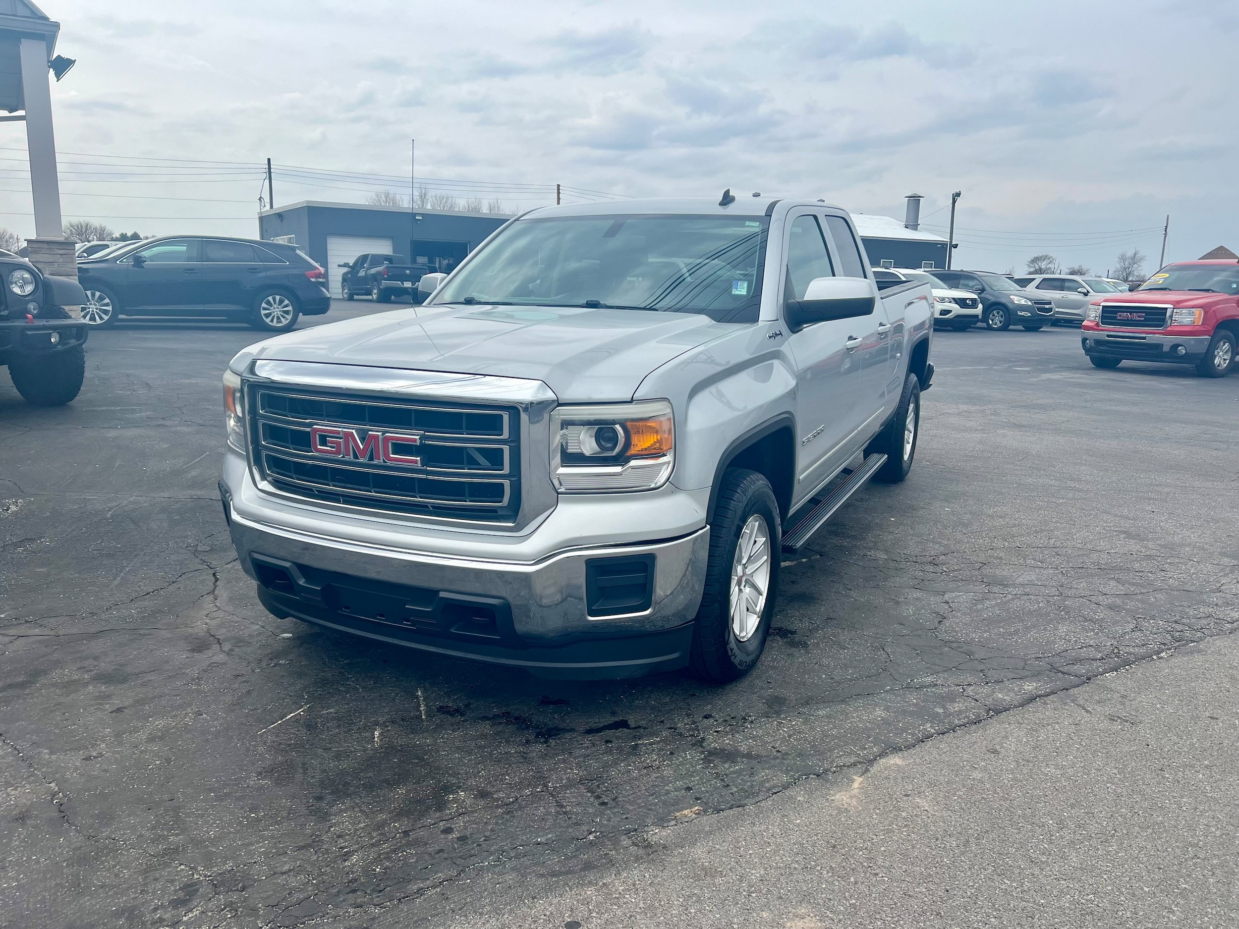 Used 2014 GMC Sierra 1500 SLE AWD/4WD image 1