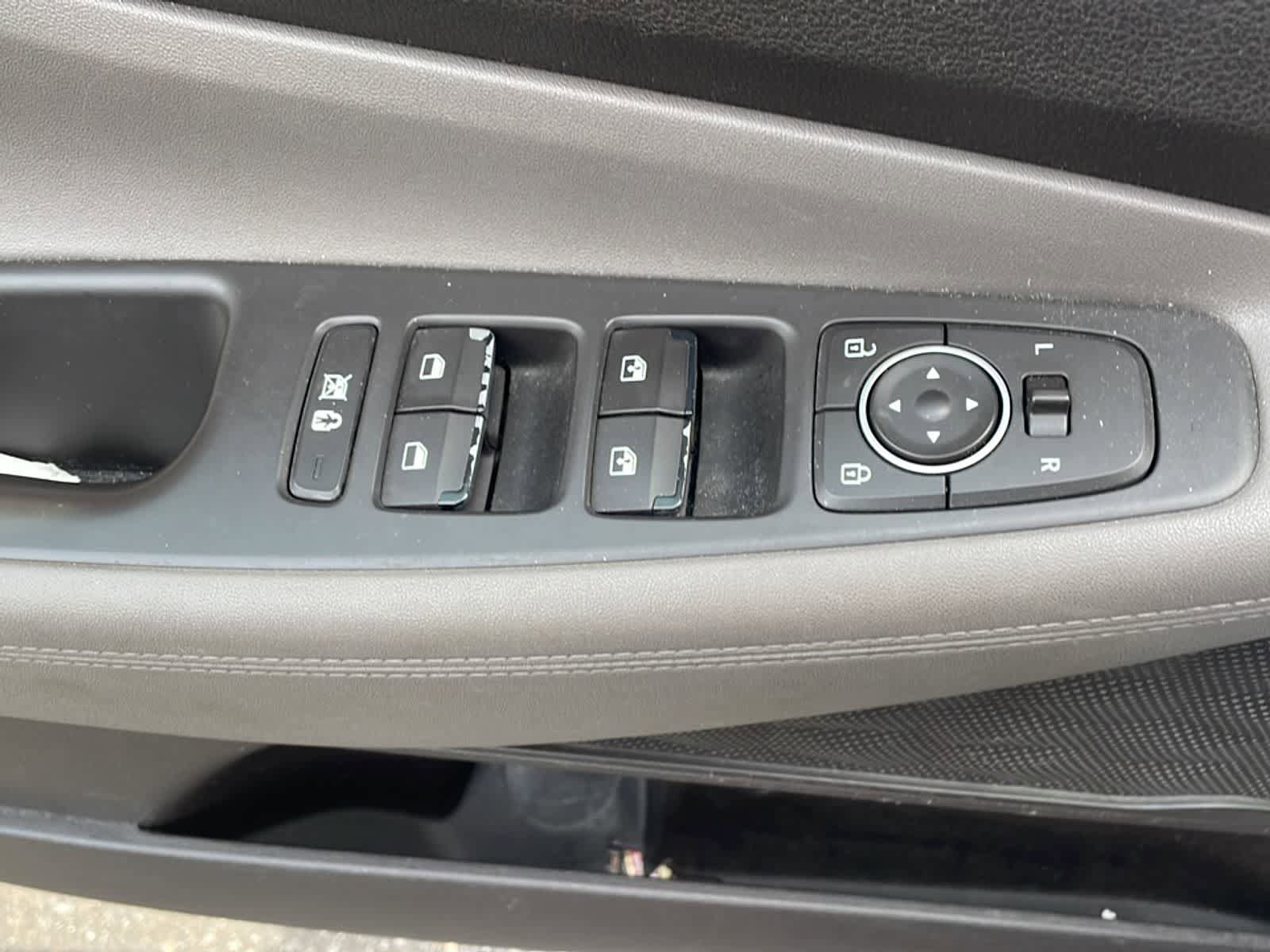Used 2019 Hyundai Santa Fe SEL AWD/4WD image 20