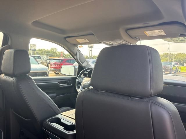 Used 2023 GMC Sierra 1500 SLT w/ SLT Convenience Package AWD/4WD image 40