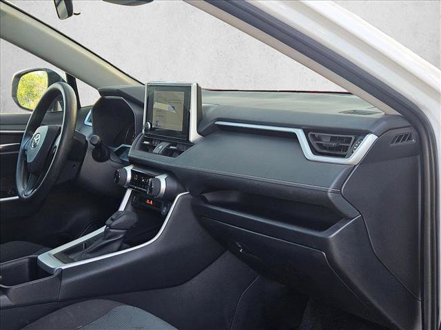 Used 2025 Toyota RAV4 XLE FWD image 10