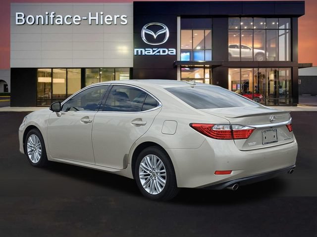 Used 2013 Lexus ES 350 w/ Luxury Pkg FWD image 3