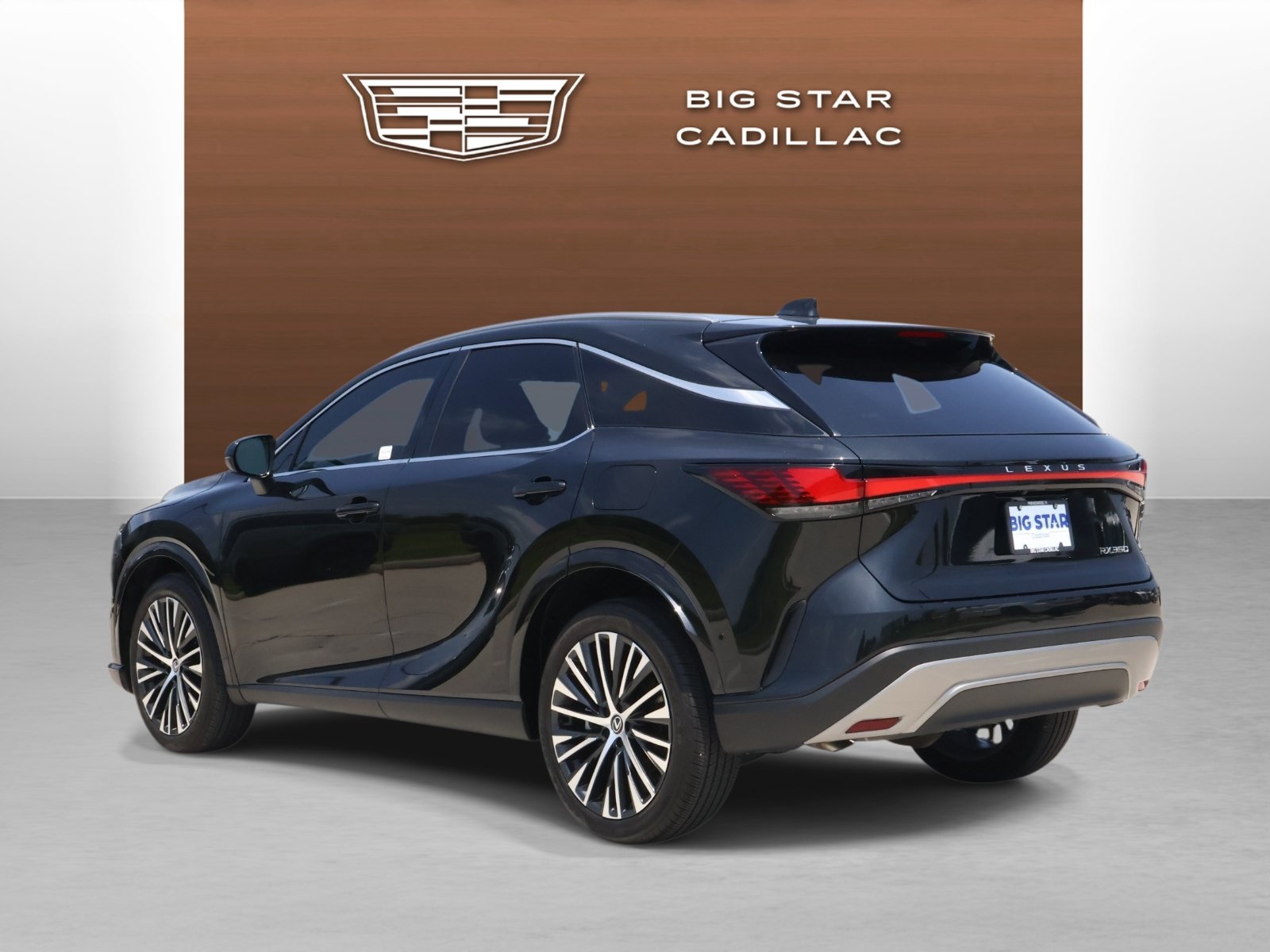 Used 2024 Lexus RX 350 Premium Plus w/ Convenience Package FWD image 3