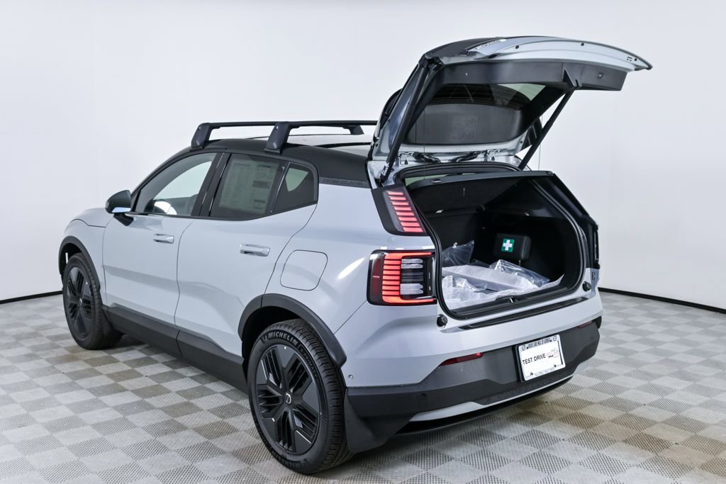 New 2026 Volvo EX30 Cross Country Ultra w/ Protection Package Premier image 29