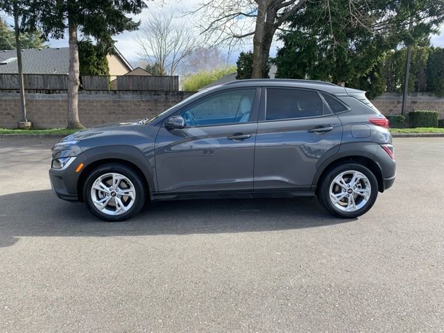 Certified 2023 Hyundai Kona SEL w/ Convenience Package image 2