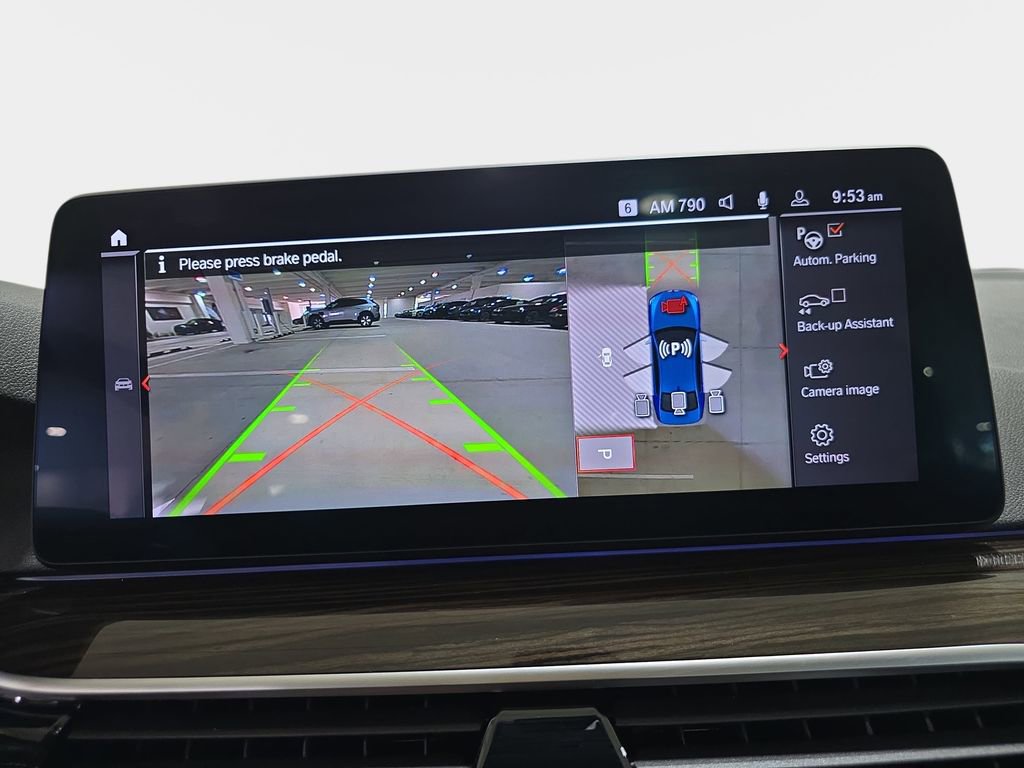 Used 2021 BMW 540i w/ Convenience Package image 24