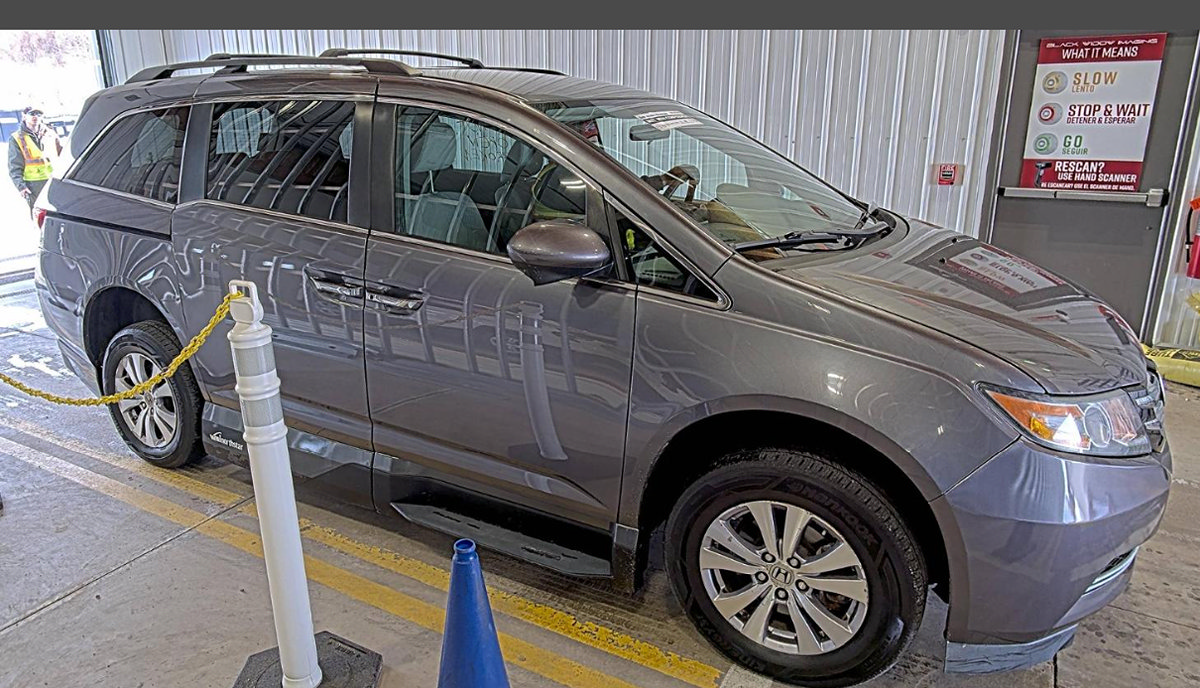 Used 2014 Honda Odyssey EX image 2