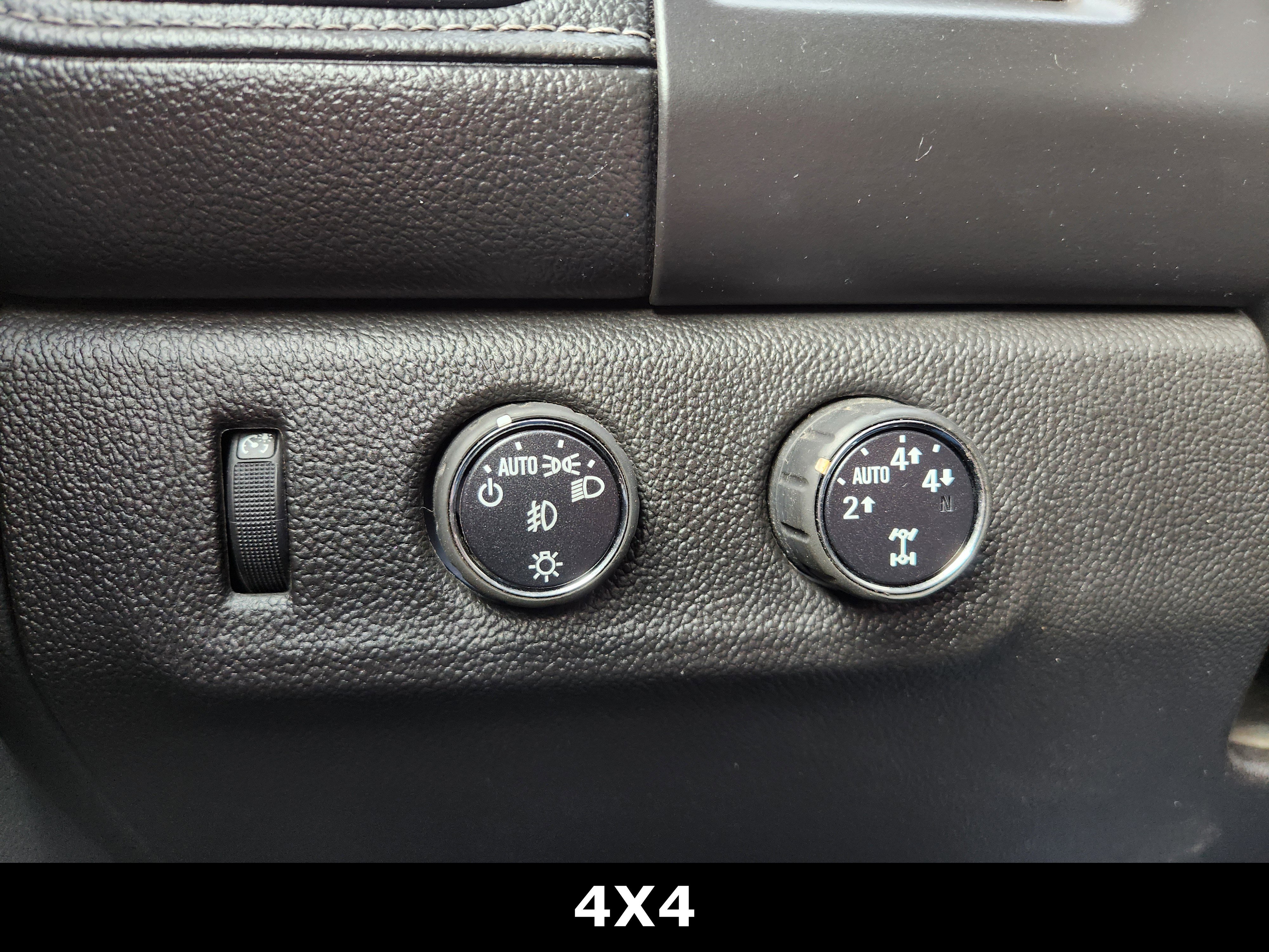 Used 2015 GMC Canyon SLE w/ SLE Convenience Package image 6