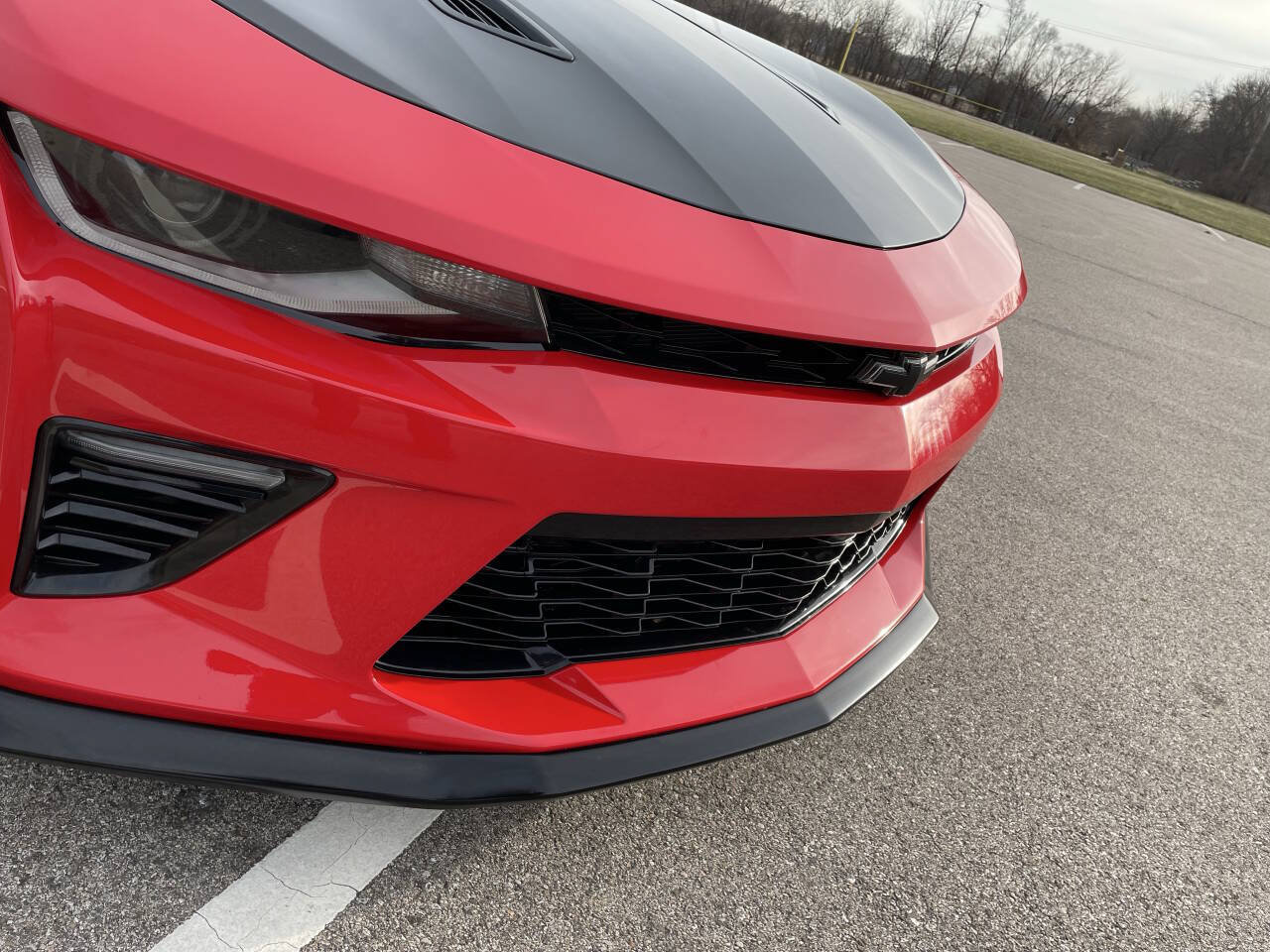 Used 2018 Chevrolet Camaro SS RWD image 5