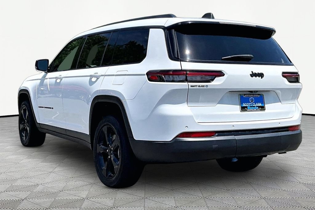 Used 2023 Jeep Grand Cherokee L Laredo RWD image 5