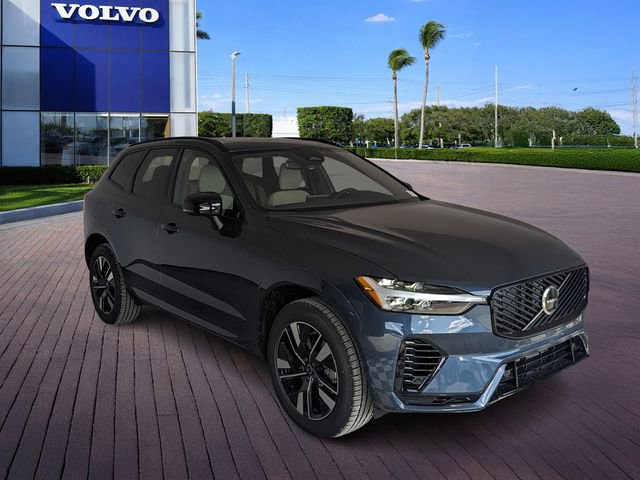 New 2026 Volvo XC60 T8 Core image 2