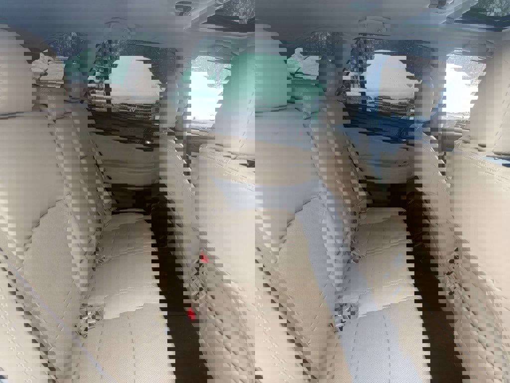 Used 2019 Subaru Outback 3.6R Limited image 35