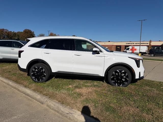 New 2026 Kia Sorento EX AWD/4WD image 2