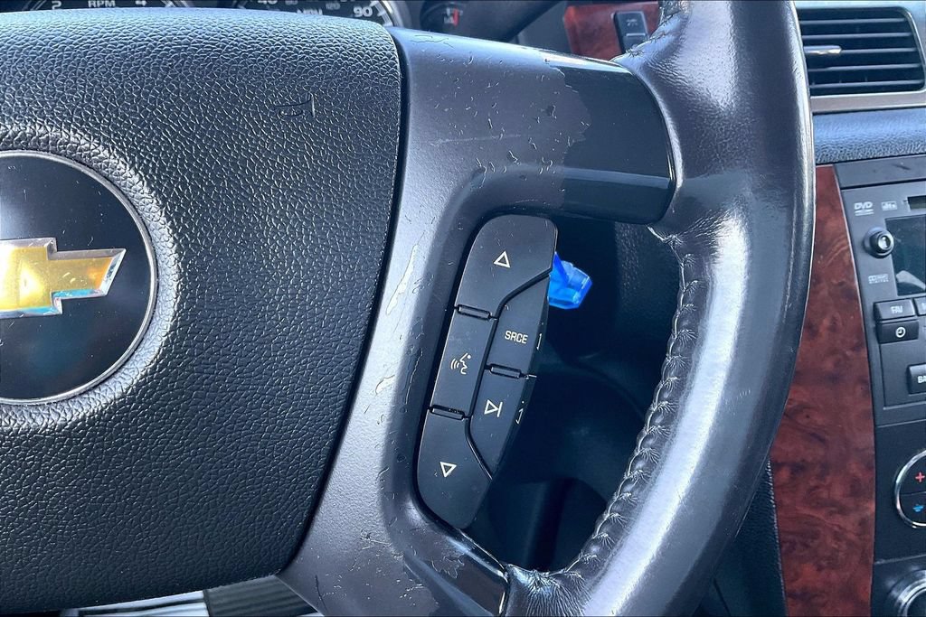 Used 2007 Chevrolet Suburban LT AWD/4WD image 13