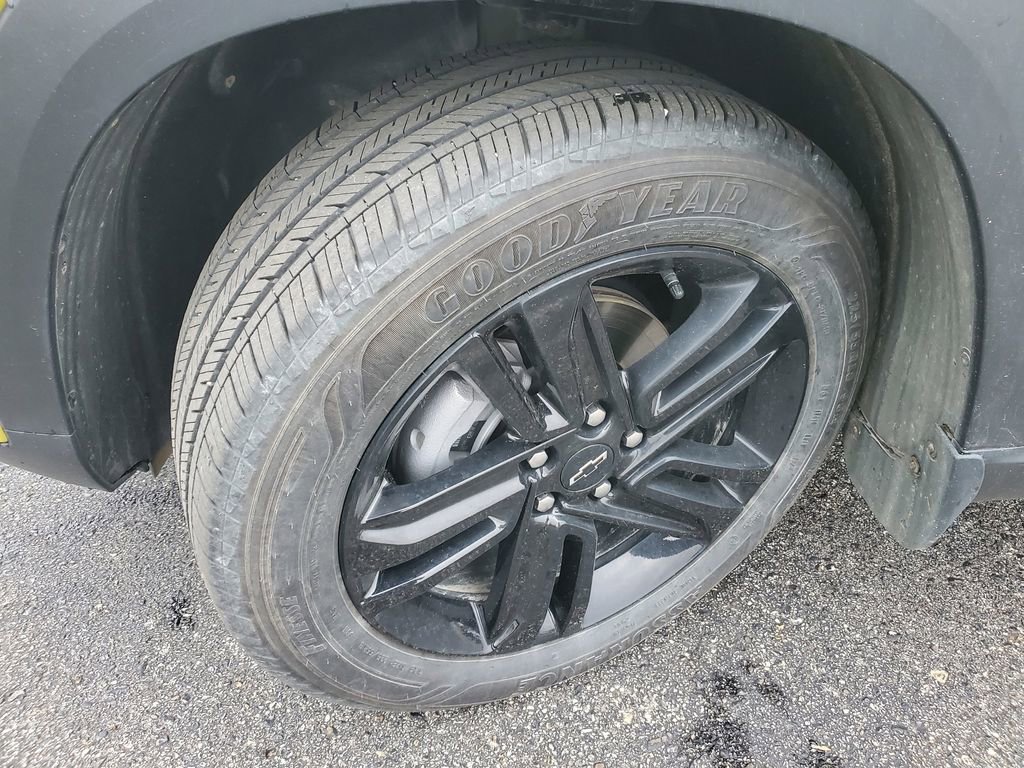 Used 2025 Chevrolet Trax ACTIV FWD image 30