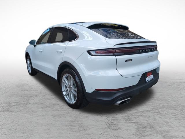 Used 2024 Porsche Cayenne Coupe image 5