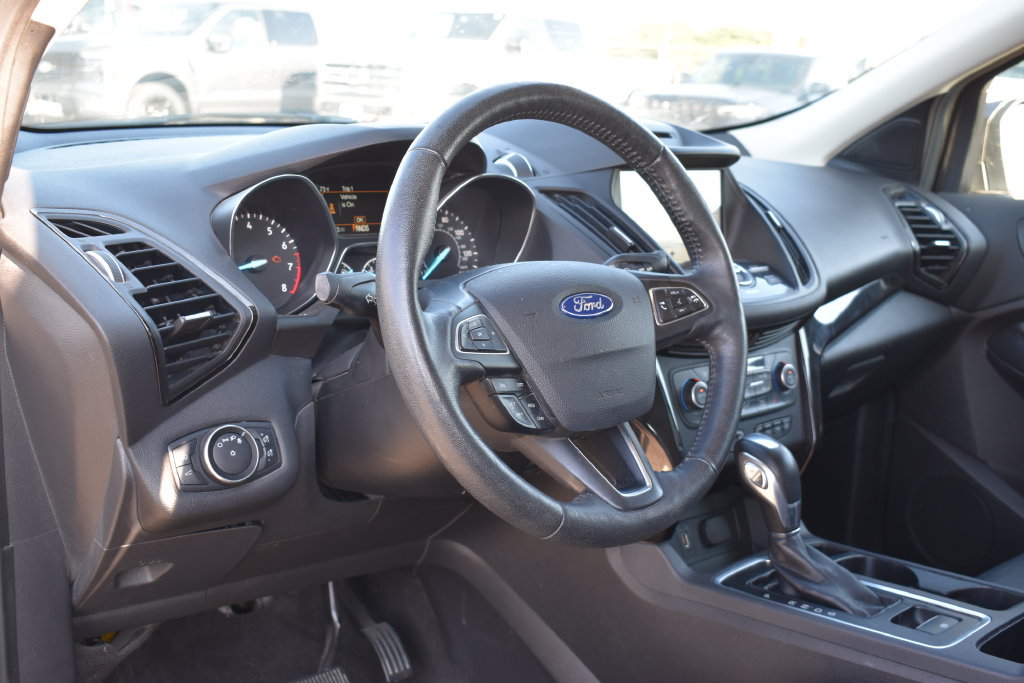 Used 2018 Ford Escape Titanium FWD image 9