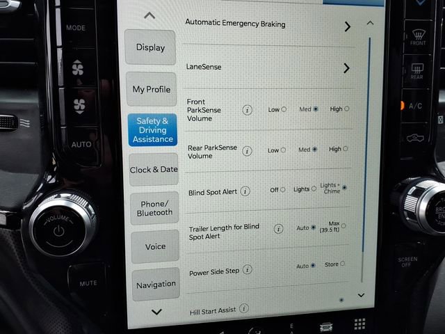 Used 2022 RAM 2500 Limited w/ Safety Group image 9