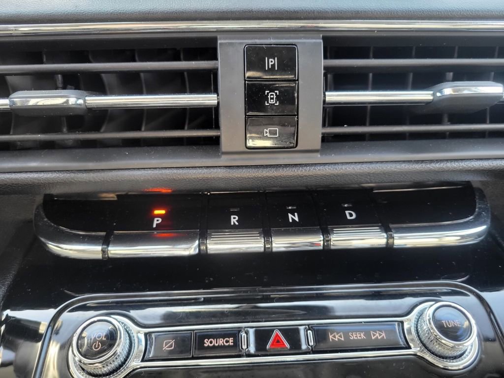 Used 2022 Lincoln Corsair AWD w/ Equipment Group 101A image 24