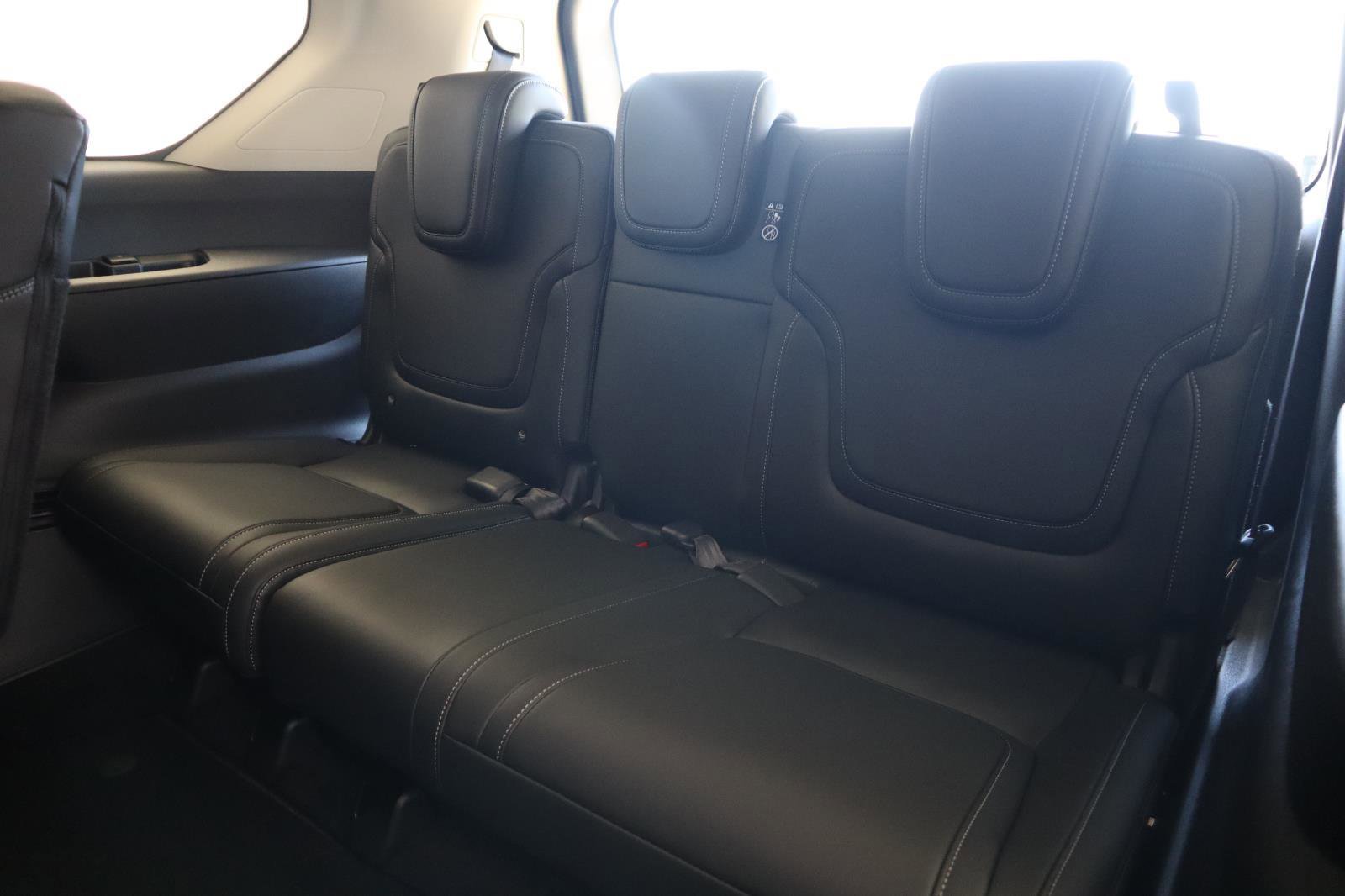 New 2026 Nissan Armada SV image 36