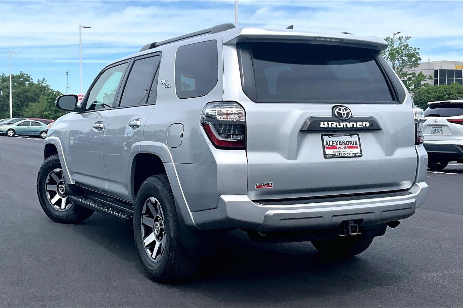 Used 2023 Toyota 4Runner TRD Off-Road Premium AWD/4WD image 11