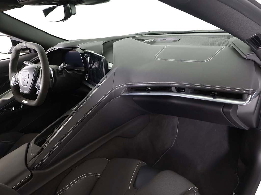 Used 2025 Chevrolet Corvette Z06 w/ Battery Protection Package image 33