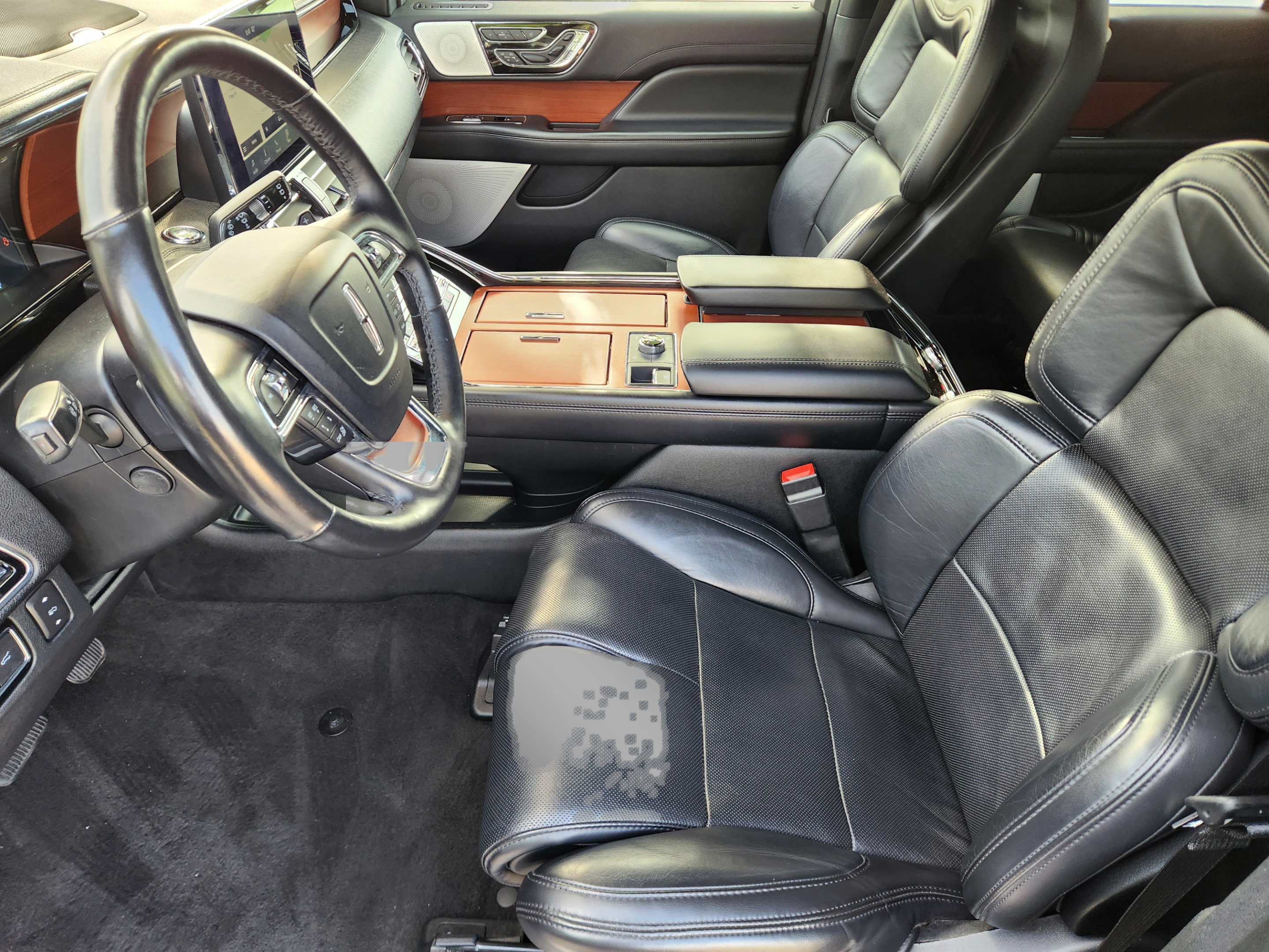 Used 2020 Lincoln Navigator L Reserve w/ Luxury Package RWD image 6