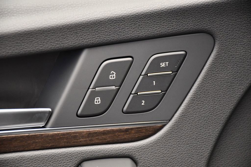 Used 2025 Audi Q5 2.0T Premium Plus w/ Premium Plus Package image 34