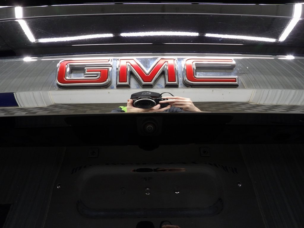 Used 2023 GMC Yukon SLT image 41