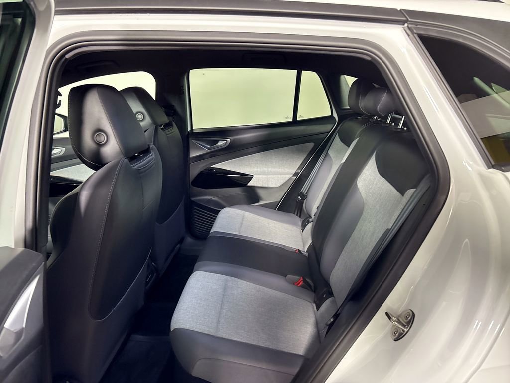 Certified 2024 Volkswagen ID.4 2WD image 20