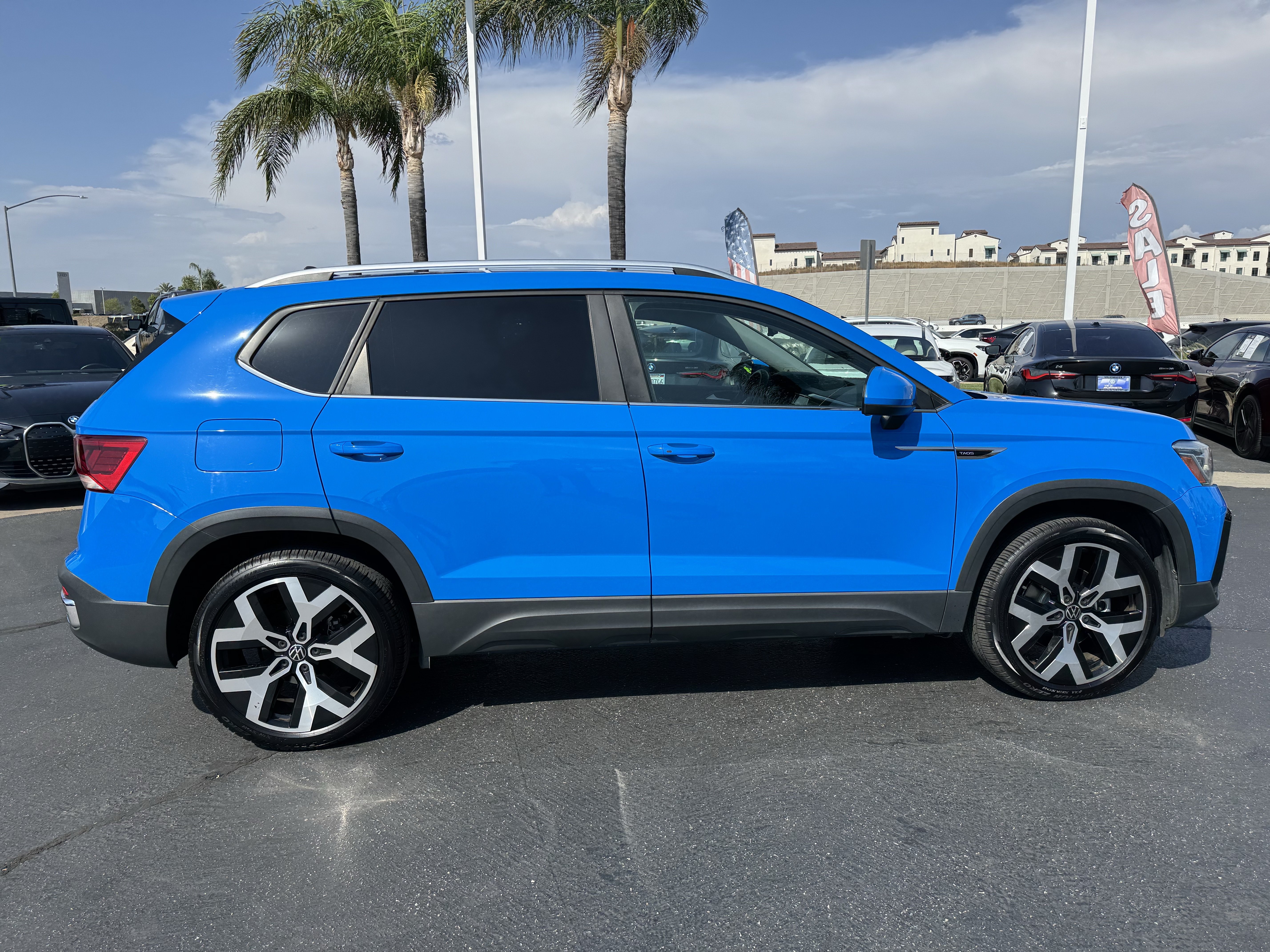 Used 2023 Volkswagen Taos SEL AWD/4WD image 10