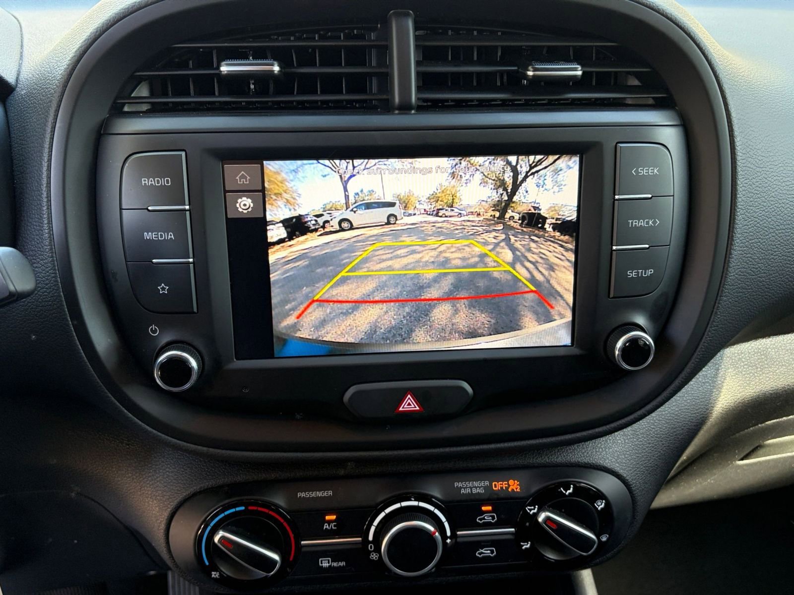 Used 2025 Kia Soul LX w/ LX Technology Package image 17