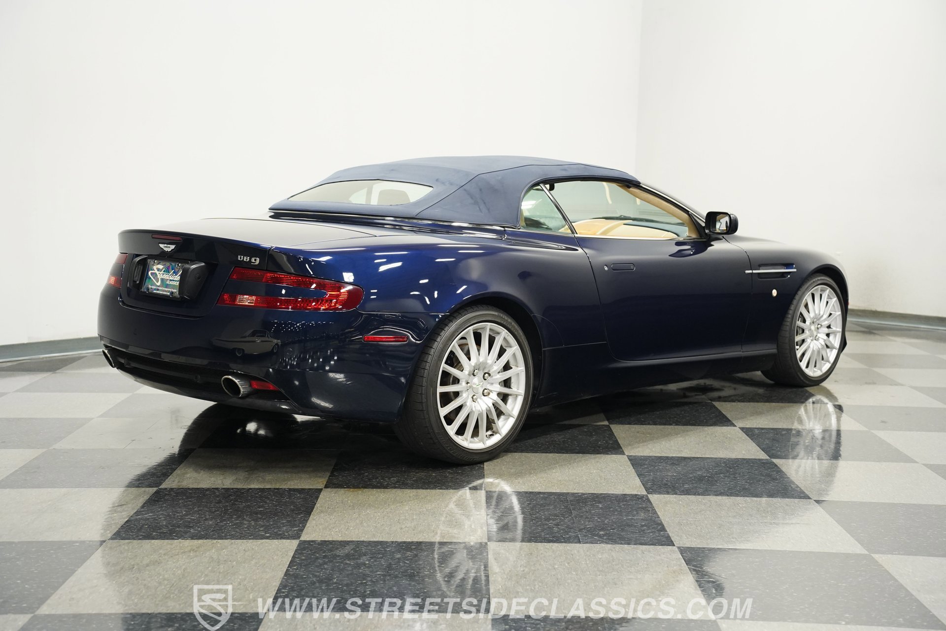 Used 2007 Aston Martin DB9 Volante image 12