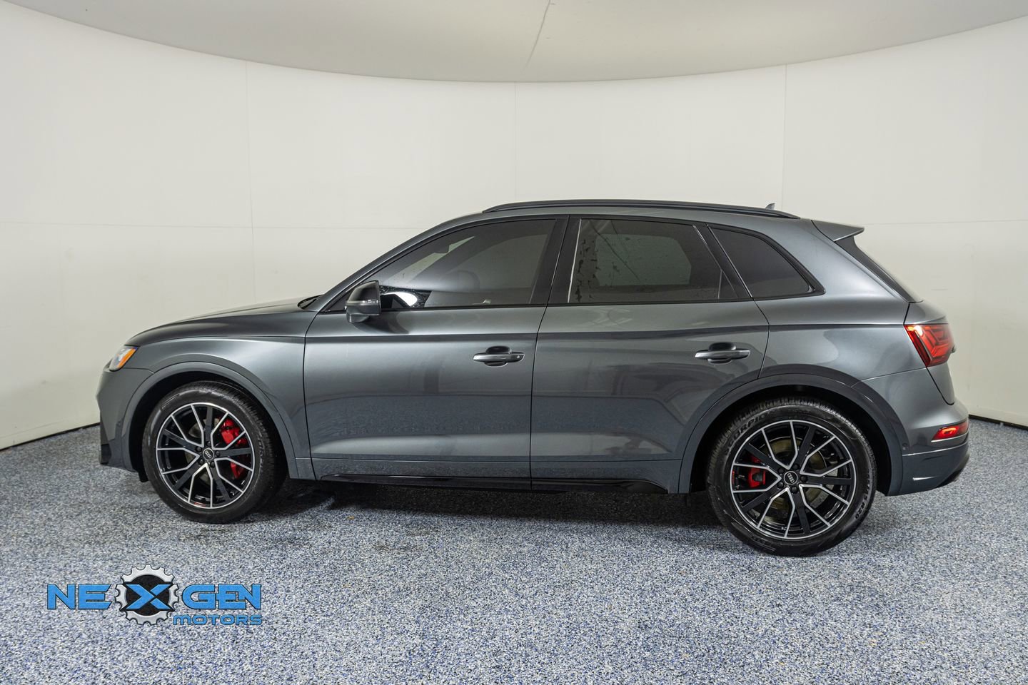 Used 2024 Audi SQ5 Prestige image 4