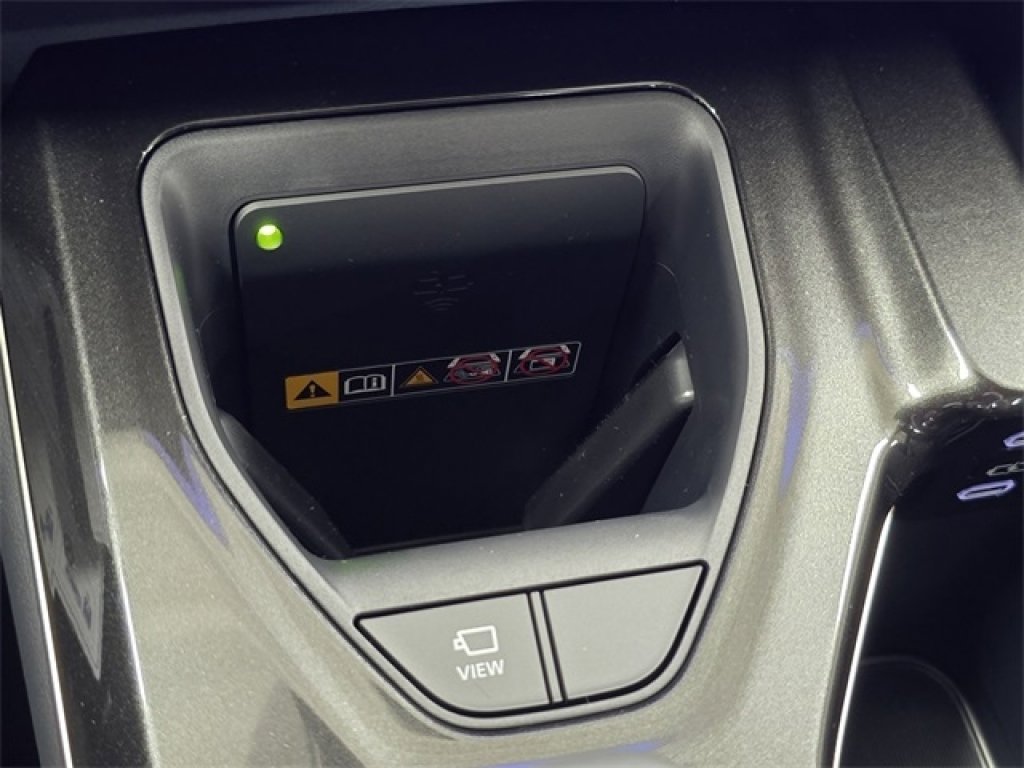 New 2025 Toyota Crown Signia image 7