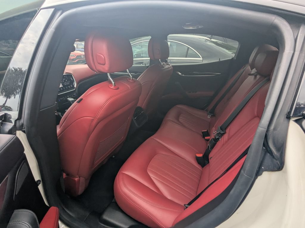 Used 2021 Maserati Ghibli S RWD image 26