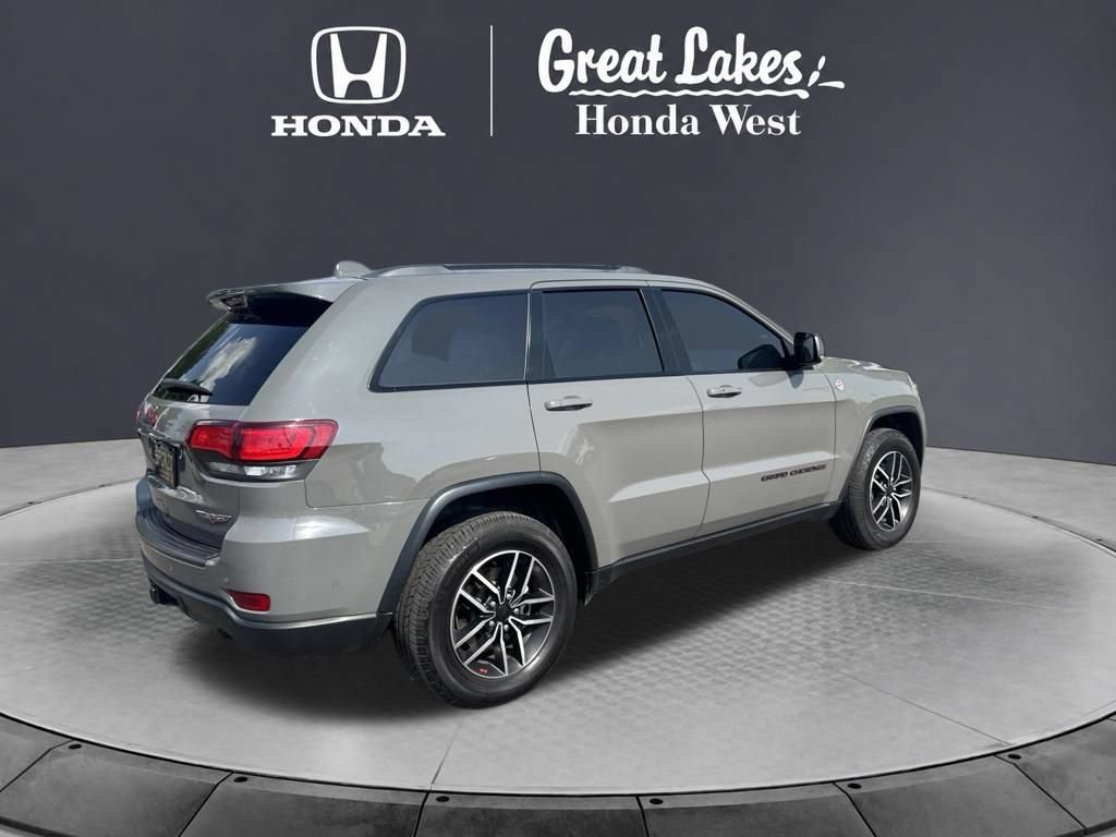 Used 2021 Jeep Grand Cherokee Trailhawk w/ Trailhawk Luxury Group AWD/4WD image 12