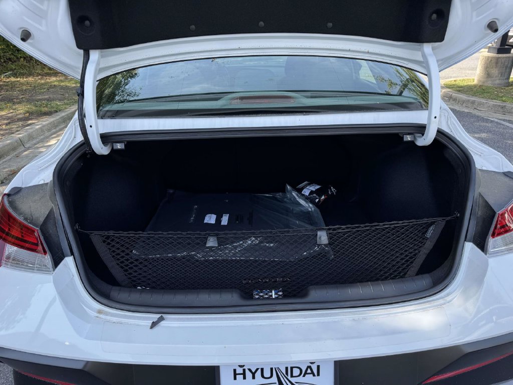 New 2026 Hyundai Elantra SEL Sport Premium FWD image 11