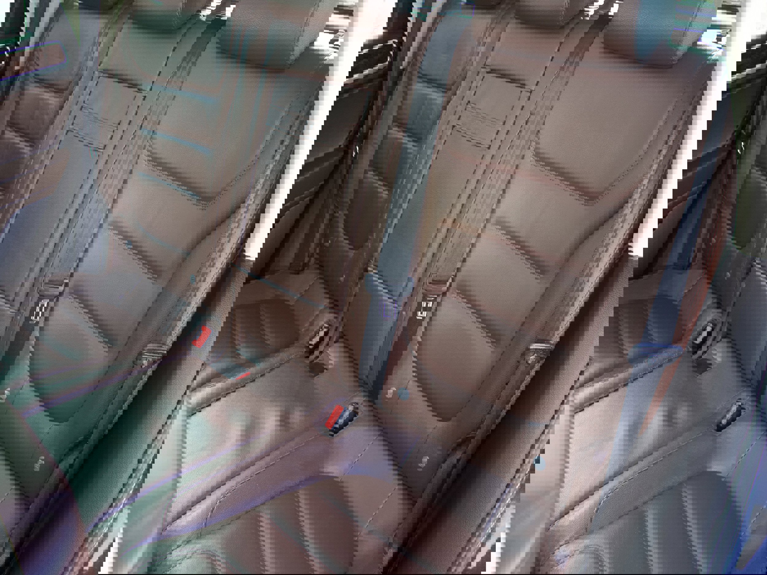 Used 2013 Volkswagen Touareg Executive image 28