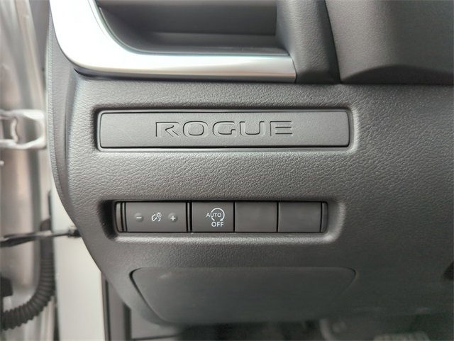 Certified 2024 Nissan Rogue S image 33