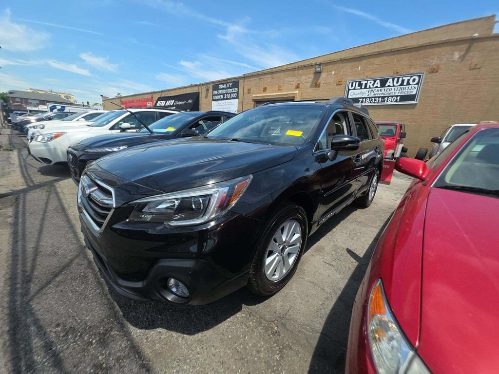 Used 2018 Subaru Outback 2.5i Premium AWD/4WD image 2