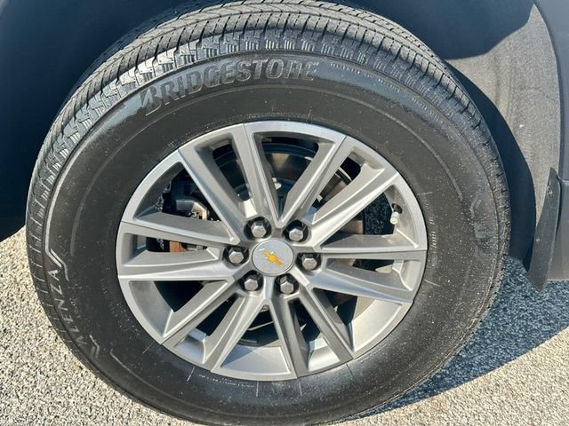 Used 2023 Chevrolet Traverse LT FWD image 7