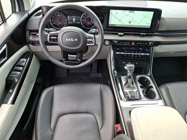Certified 2024 Kia Carnival EX image 13