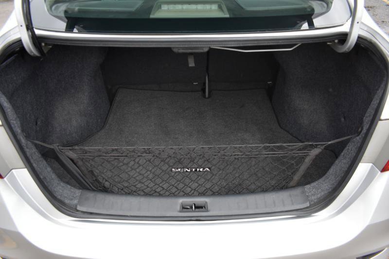 Used 2019 Nissan Sentra S image 8