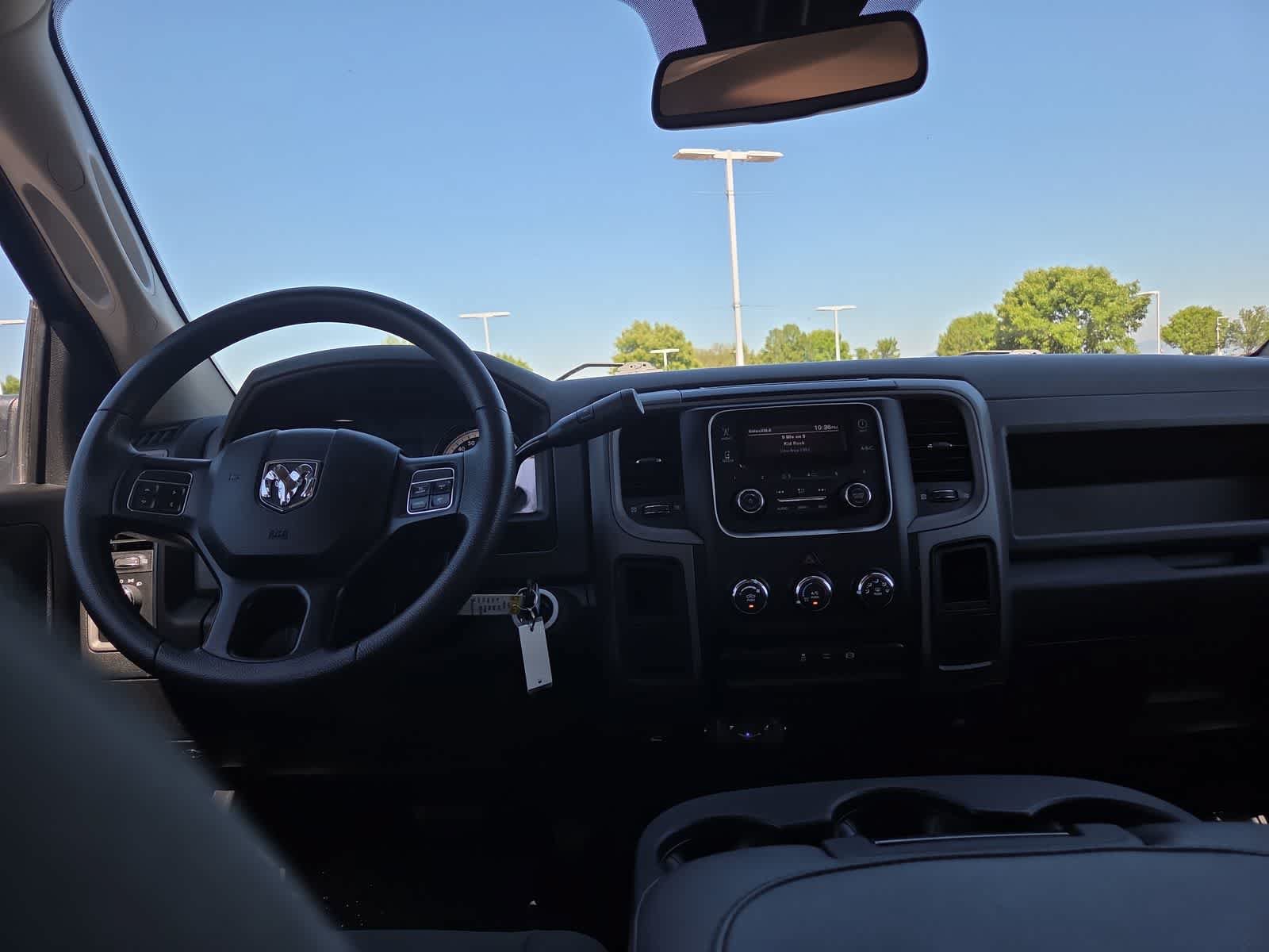 Used 2018 RAM 2500 ST AWD/4WD image 18