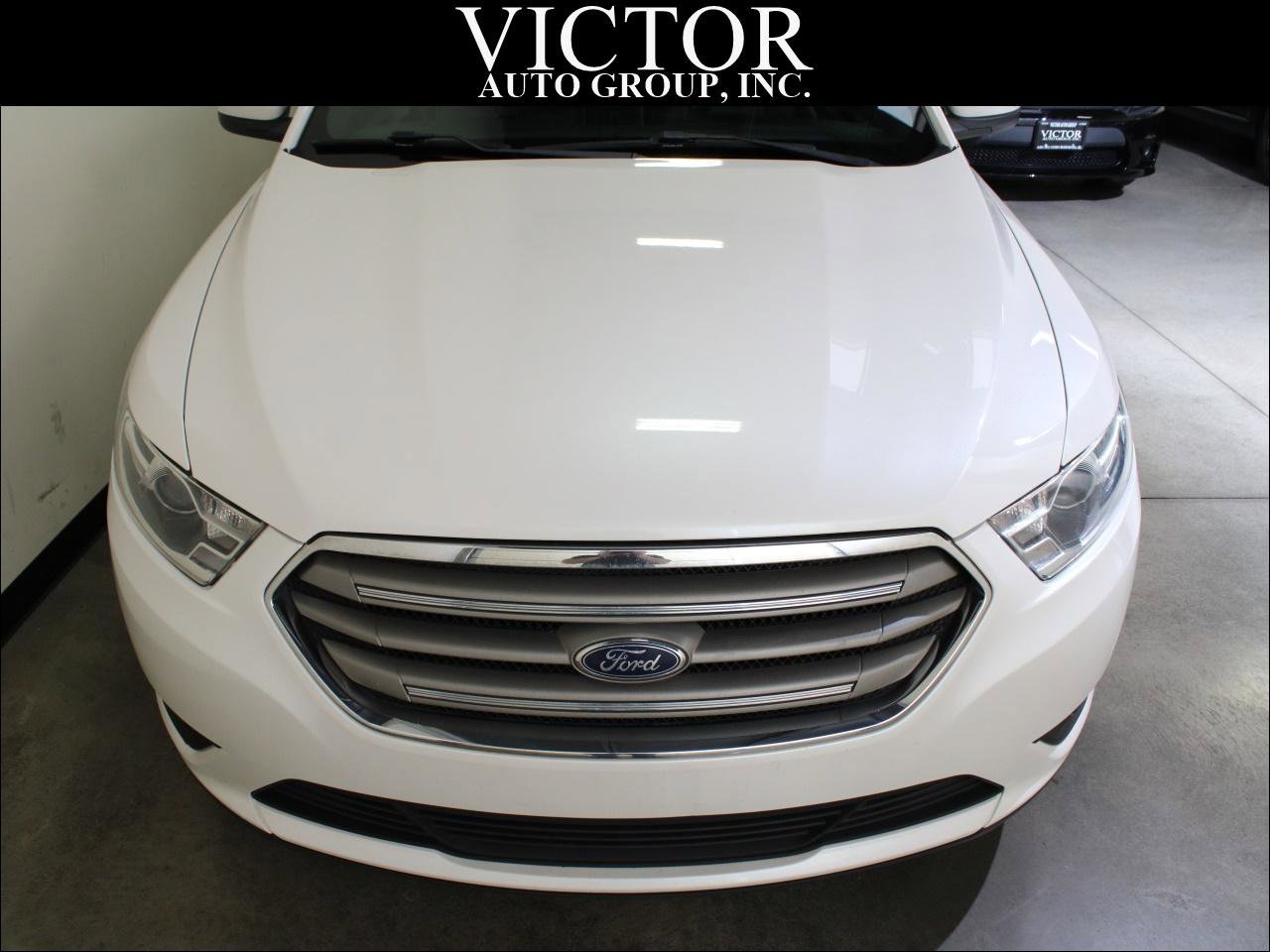 Used 2019 Ford Taurus SEL w/ Equipment Group 201A image 3