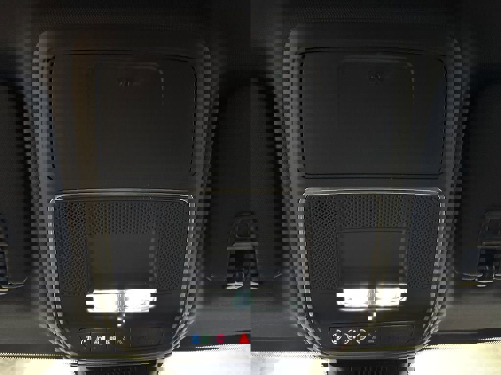 New 2026 Chevrolet Equinox RS w/ Convenience Package III AWD/4WD image 17