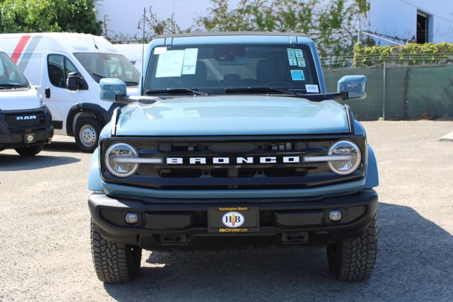 Used 2023 Ford Bronco Outer Banks AWD/4WD image 2