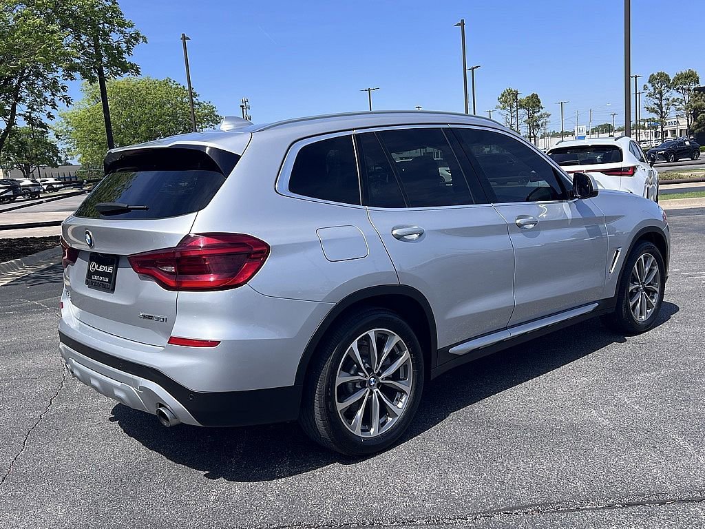 Used 2019 BMW X3 xDrive30i w/ Premium Package AWD/4WD image 3