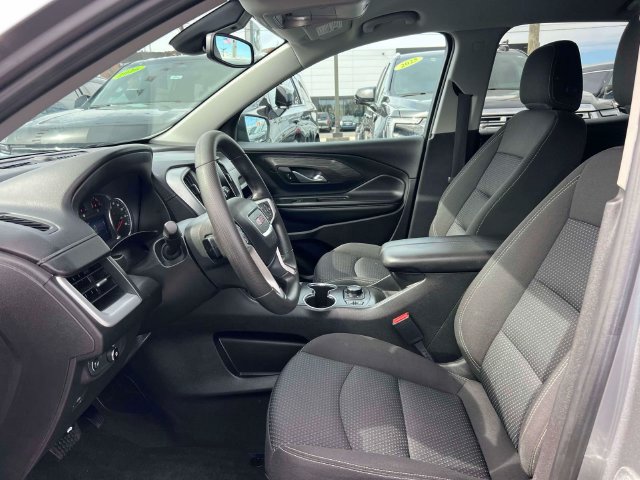 Used 2024 GMC Terrain SLE AWD/4WD image 16