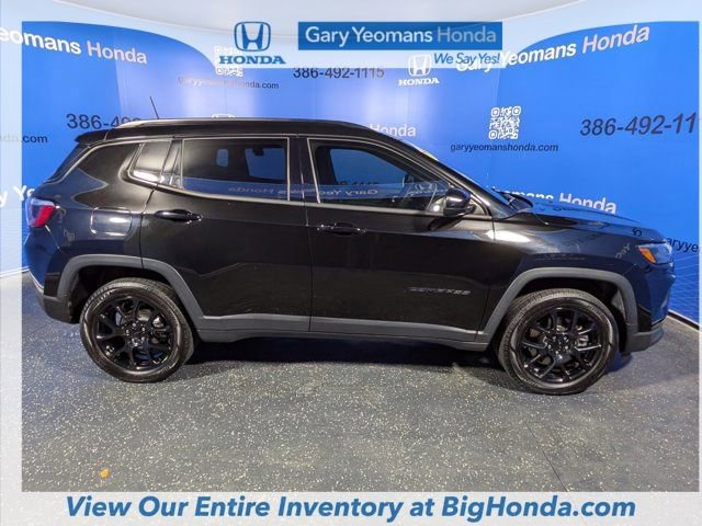 Used 2023 Jeep Compass Altitude image 5